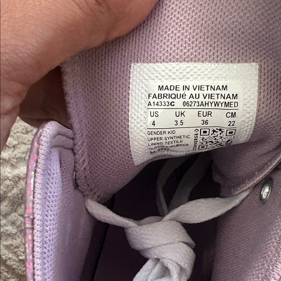Women/GS Converse CTAS High Top Altitude Lilac Sneakers - Picture 4 of 6